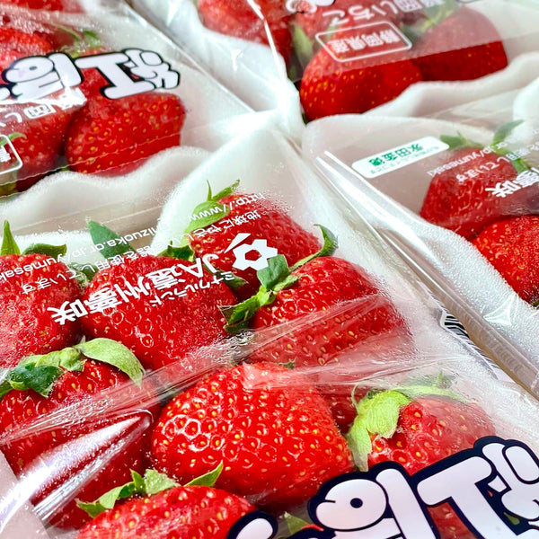 Air-flown Japan Beni hoppi Strawberries