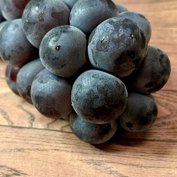 Air-flown Japan Kyoho Grapes